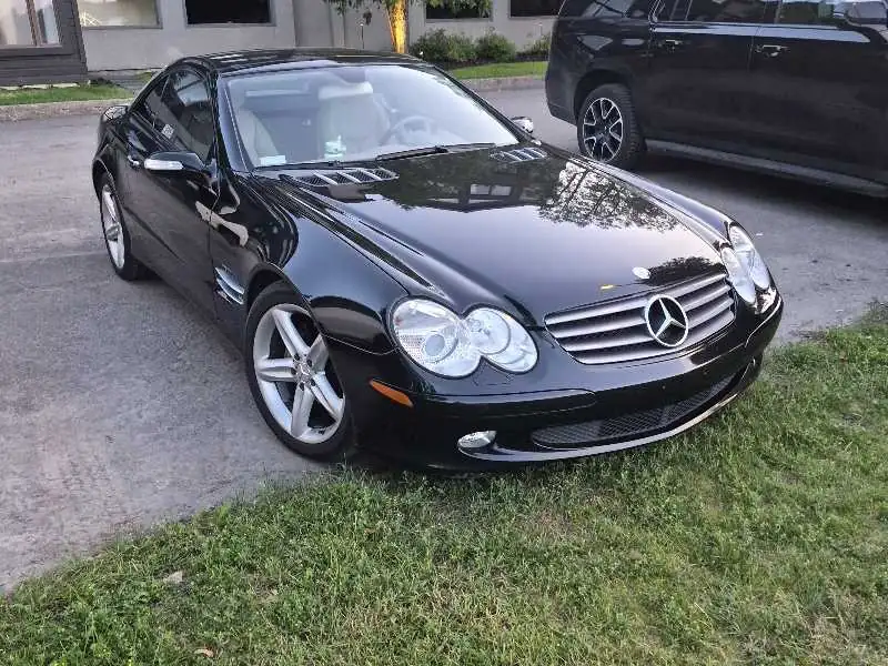 Mercedes-Benz SL55 AMG (2003) spotted in Repentigny, Canada