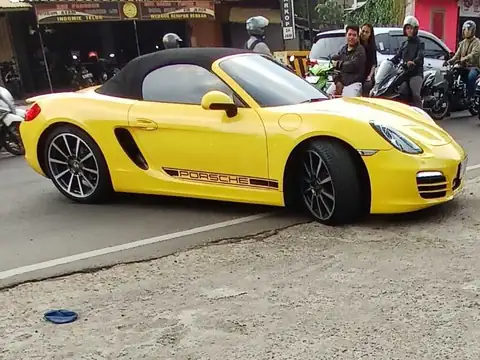 Porsche Boxster (2024) spotted in Depok, Indonesia