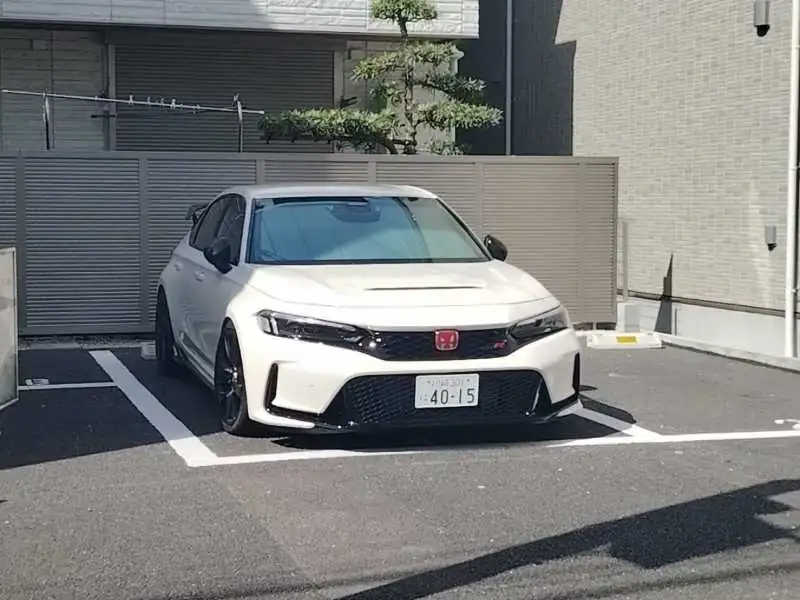 Honda Civic Type R (2024) spotted in Kawasaki, Japan