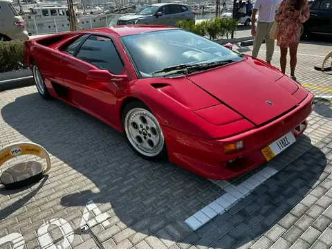 Lamborghini Diablo spotted in Dubai