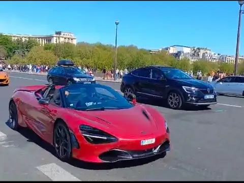 McLaren 720S Spyder (2021) spotted in Paris, France
