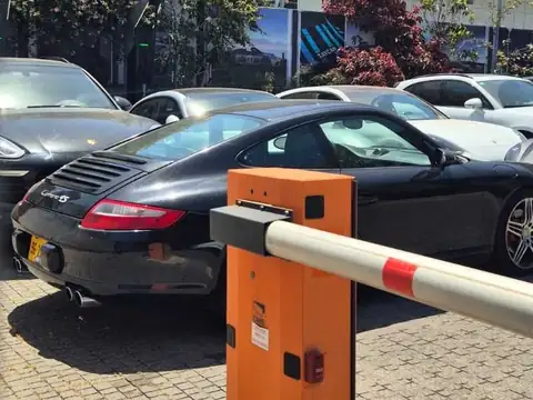 Porsche Carrera S spotted in Herzliya