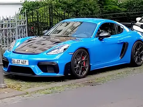 Porsche Cayman GT4 (2020) spotted in Bonn, Germany