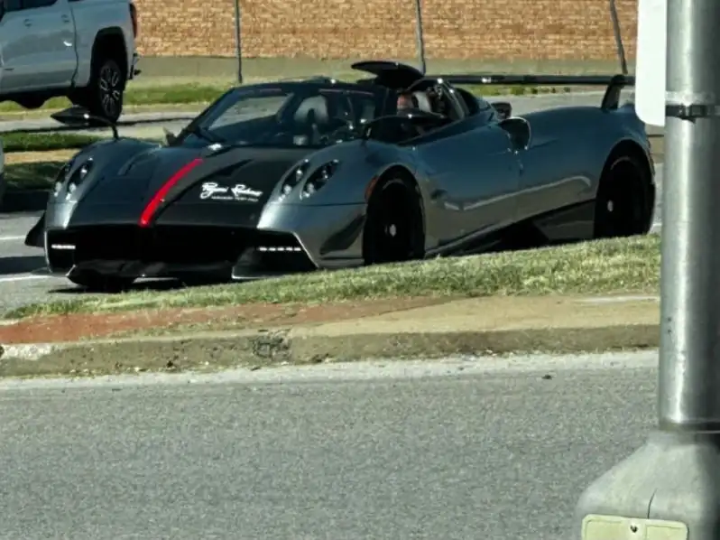 Pagani Zonda spotted in Piatra Neamţ