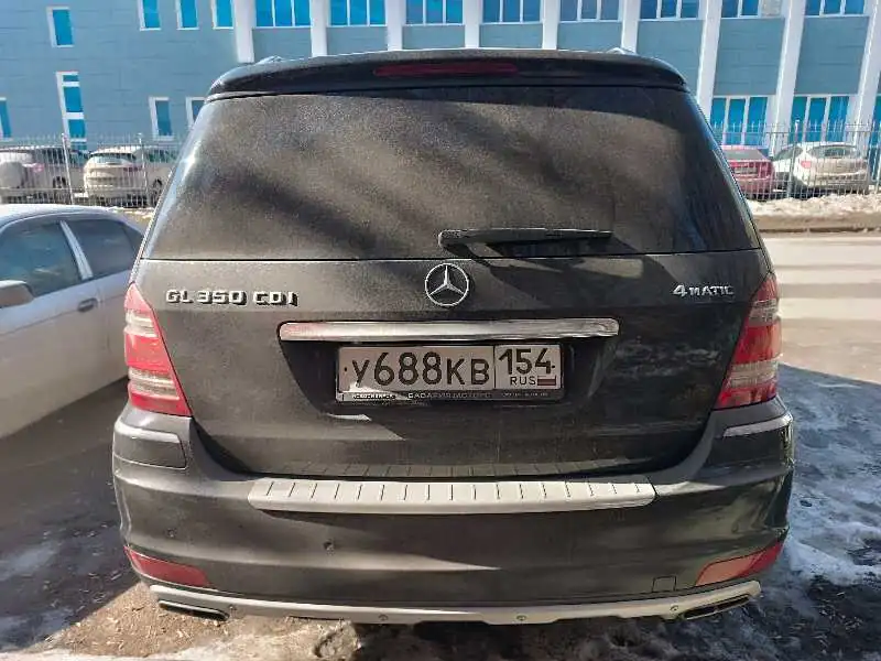Mercedes-Benz GL 350 CDI (2006) spotted in Novosibirsk, Russia