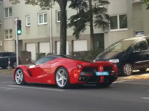 Ferrari LaFerrari (2015) spotted in Vienna, Austria