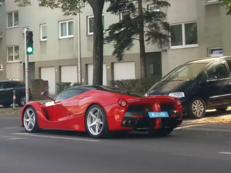 Ferrari LaFerrari (2015) spotted in Vienna, Austria