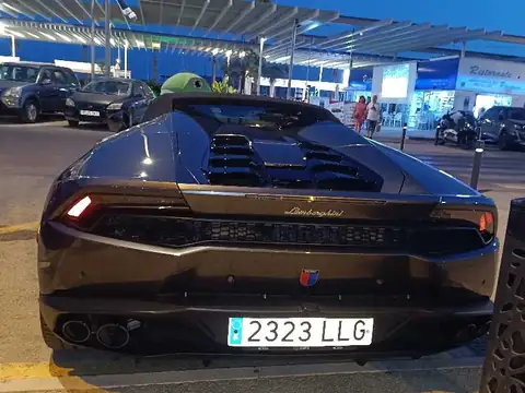 Lamborghini Huracán (2018) spotted in Alicante, Spain