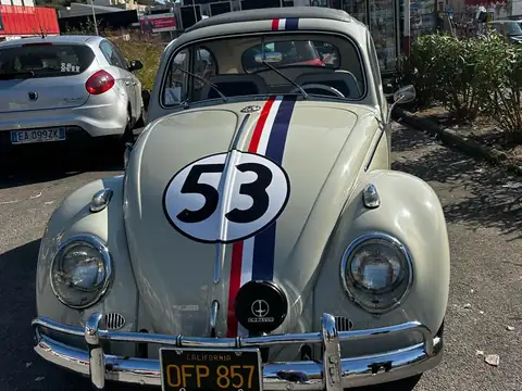 Volkswagen Beetle (1960) spotted in Salerno, Italy