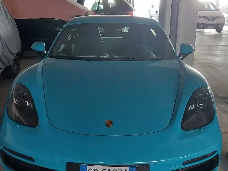 Porsche Cayman spotted in Termoli
