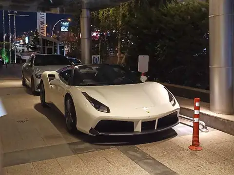 Ferrari 488 Spider spotted in Ankara