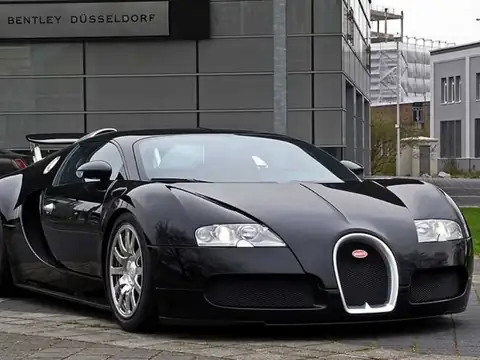 Bugatti Veyron (2005) spotted in Kempten (Allgäu), Germany