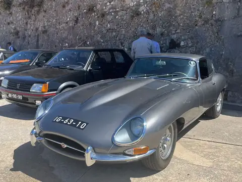 Jaguar E-Type (1963) spotted in Lisbon, Portugal