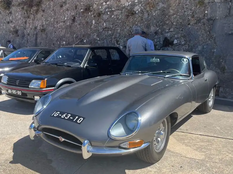 Jaguar E-Type (1963) spotted in Lisbon, Portugal