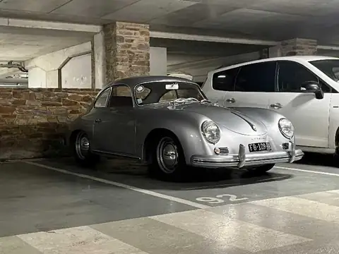 Porsche 356 spotted in Hyères