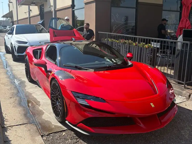 Ferrari SF90 Stradale (2020) spotted in Baton Rouge, United States