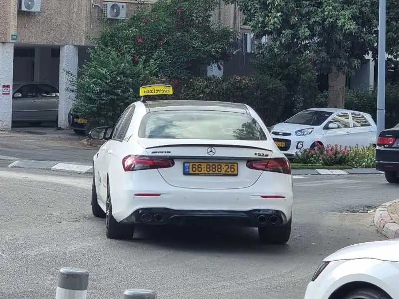 Mercedes-Benz AMG E 53 (2020) spotted in Petaẖ Tiqva, Israel