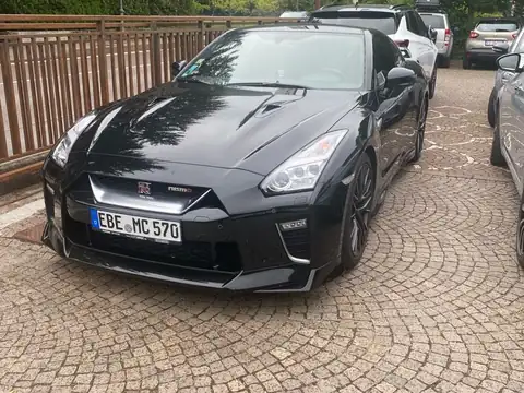 Nissan GT-R Nismo spotted in Riva del Garda