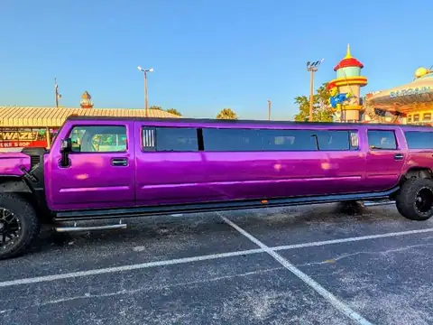 Hummer H2 Limo (2005) spotted in Orlando, United States