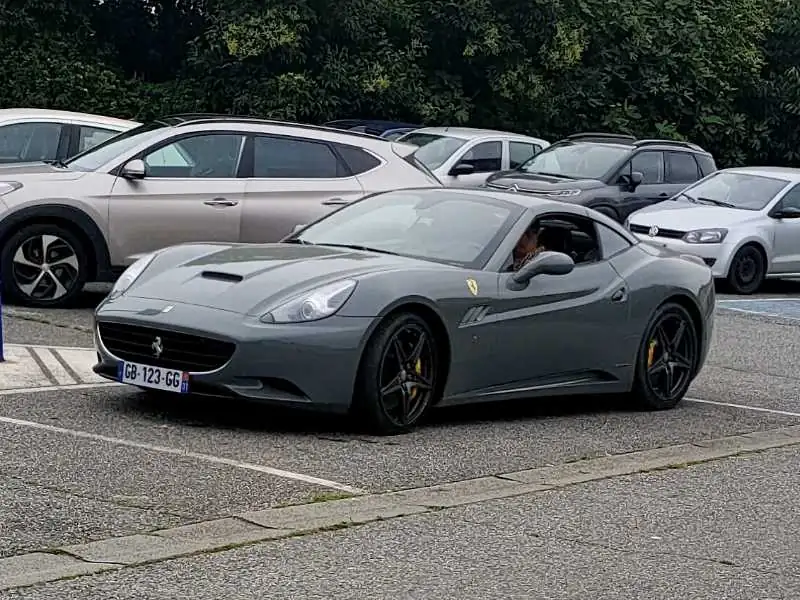 Ferrari California spotted in Saint-Gaudens