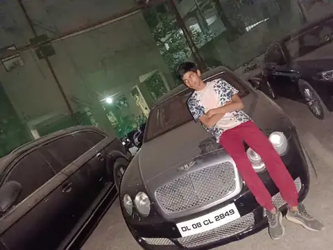 Bentley Continental GT spotted in Pimpri-Chinchwad
