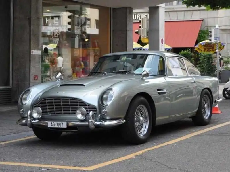 Aston Martin DB5 spotted in Basel