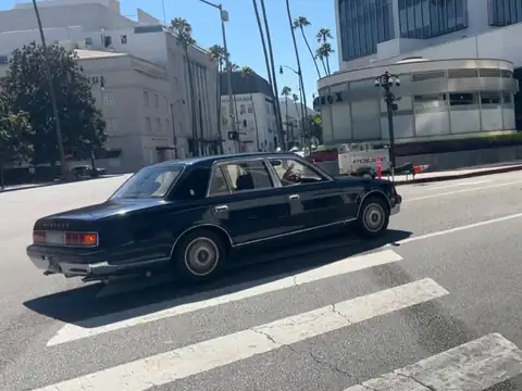 Toyota Century (2015) spotted in Los Angeles, United States