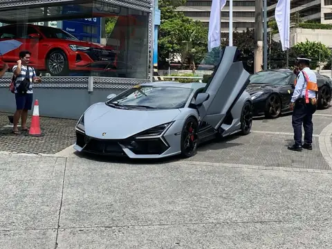Lamborghini Revuelto (2023) spotted in Manila, Philippines
