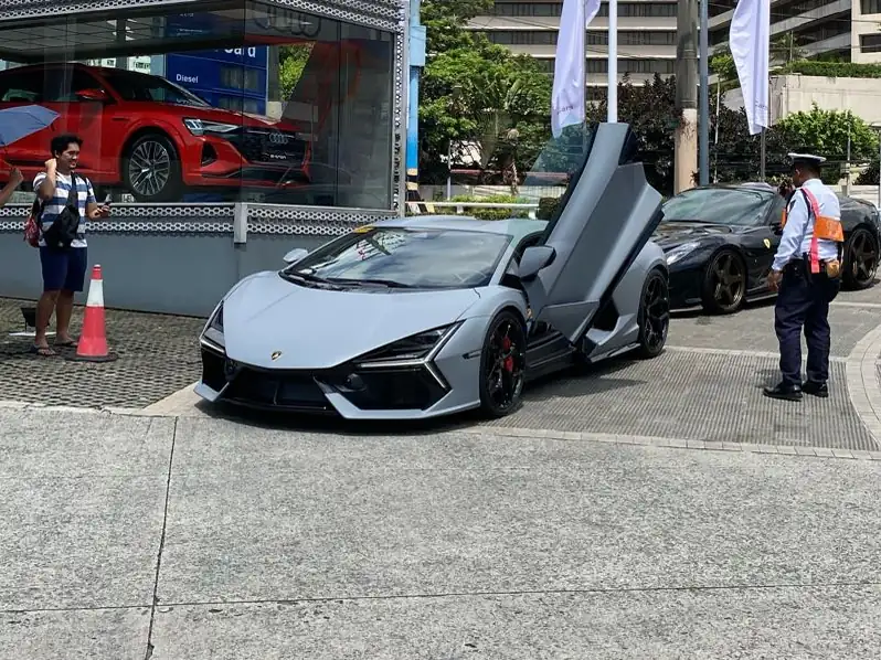 Lamborghini Revuelto (2023) spotted in Manila, Philippines