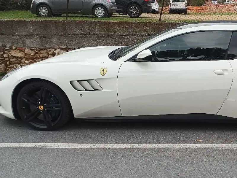 Ferrari California spotted in Savona