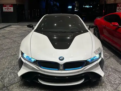 BMW i8 spotted in Fujairah