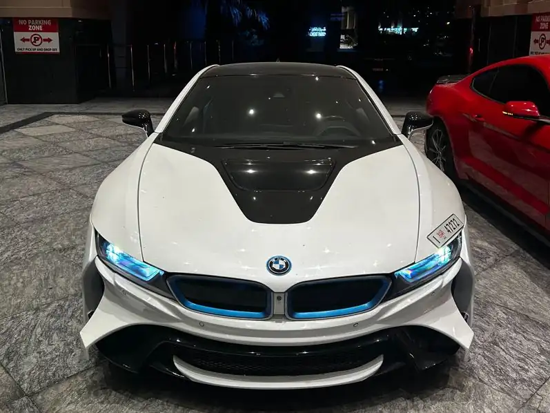 BMW i8 spotted in Fujairah