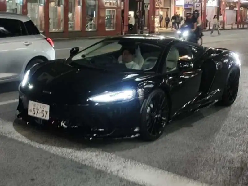 Bugatti Chiron (2021) spotted in Tokyo, Japan