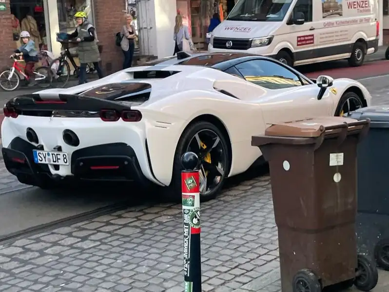 Ferrari SF90 Stradale spotted in Bremen