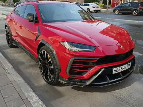 Lamborghini Urus spotted in Samara