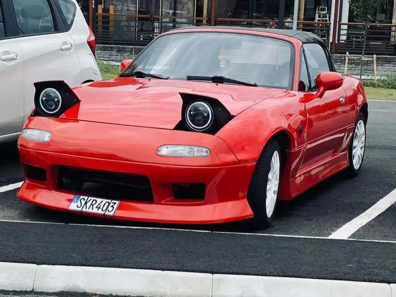 Mazda MX-5 (1990) spotted in Södertälje, Sweden