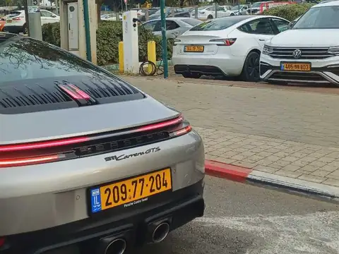 Porsche Carrera GTS spotted in Hod HaSharon