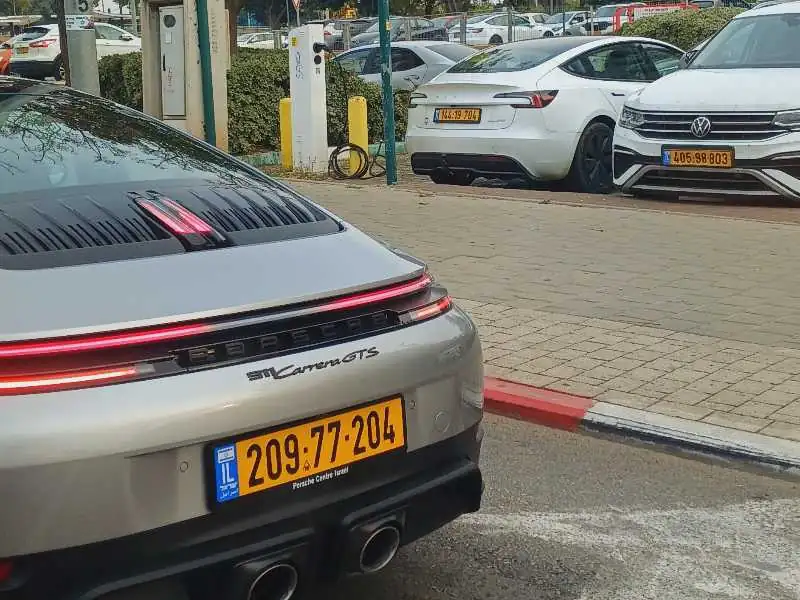 Porsche Carrera GTS (2022) spotted in Hod HaSharon, Israel
