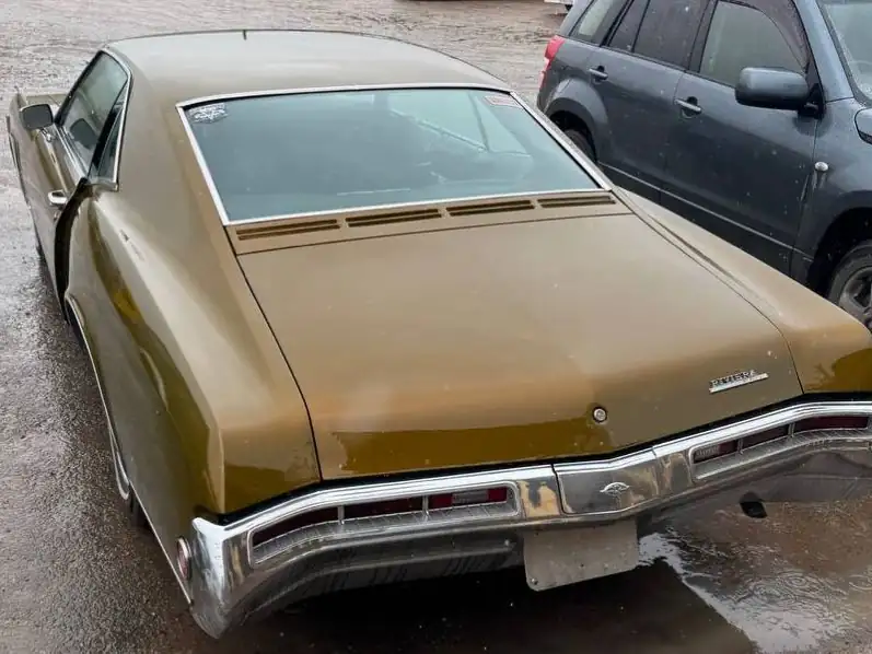 Buick Centurion (1970) spotted in Ulan-Ude, Russia