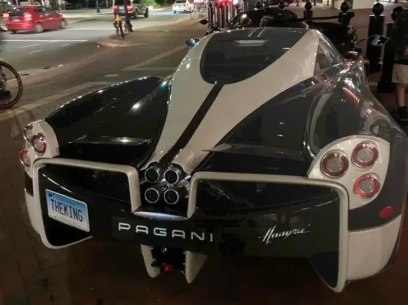 Pagani Huayra spotted in Vienna