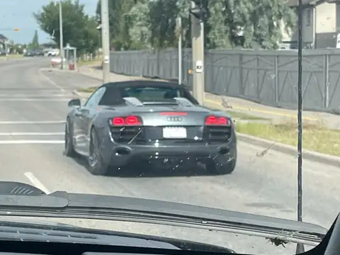 Audi R8 (2017) spotted in Calgary, Canada