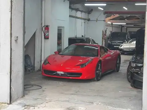 Ferrari 458 Italia (2010) spotted in Marseille, France