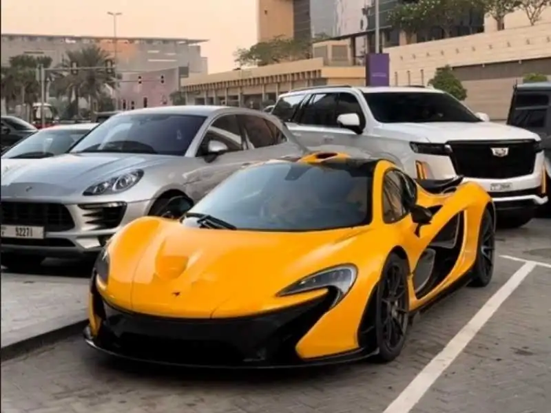 McLaren P1 (2015) spotted in Rotterdam, The Netherlands