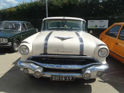 Pontiac Star Chief (1956) spotted in Hasselt, Belgium