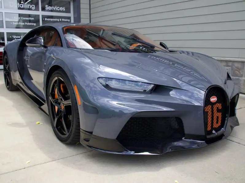 Bugatti Chiron spotted in Naperville