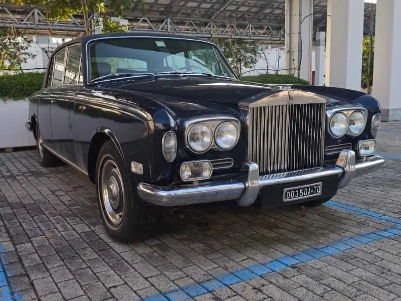 Rolls-Royce Silver Shadow spotted in Bolzano