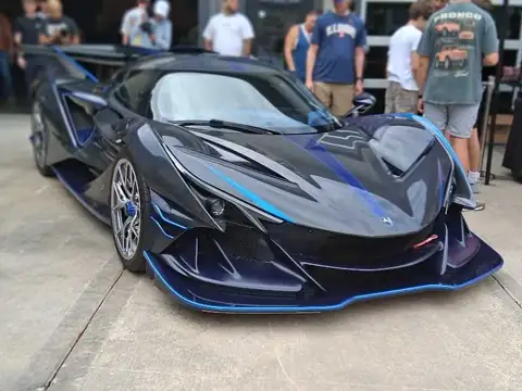 McLaren P1 (2022) spotted in Naperville, United States