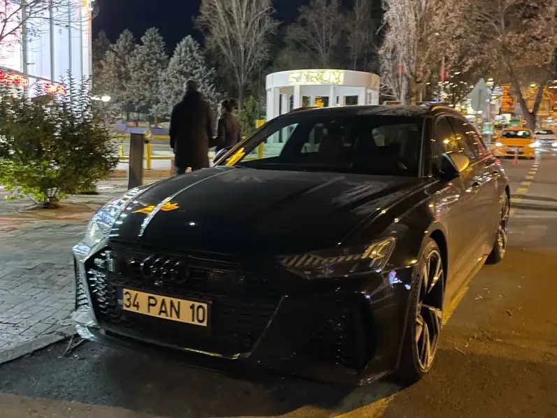 Audi RS6 Avant (2021) spotted in Ankara, Turkey