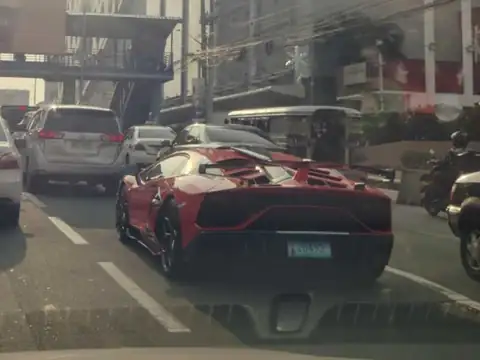 Lamborghini Aventador (2021) spotted in Quezon City, Philippines