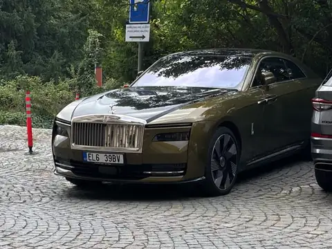 Rolls-Royce Spectre spotted in Brno